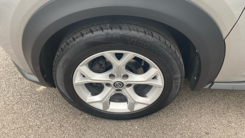 Nissan Juke 1.0 DiG-T 114 N-Connecta 5dr Petrol Hatchback